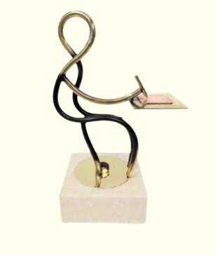 Premio-removebg-preview